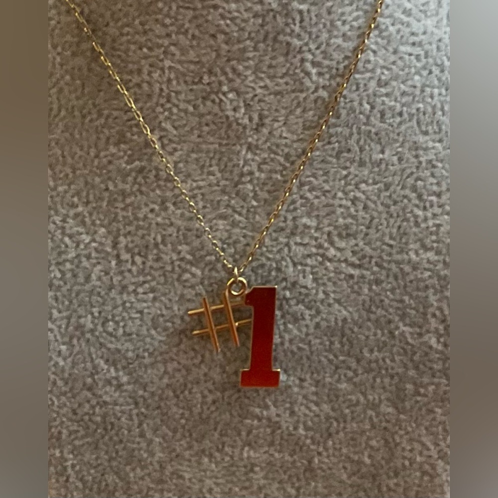 Winard: 12k. Gold Hashtag Number One Necklace vintage